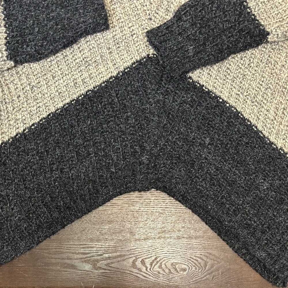 La Fee VERTE, Anthropology V Nect Sweater - Picture 10 of 11